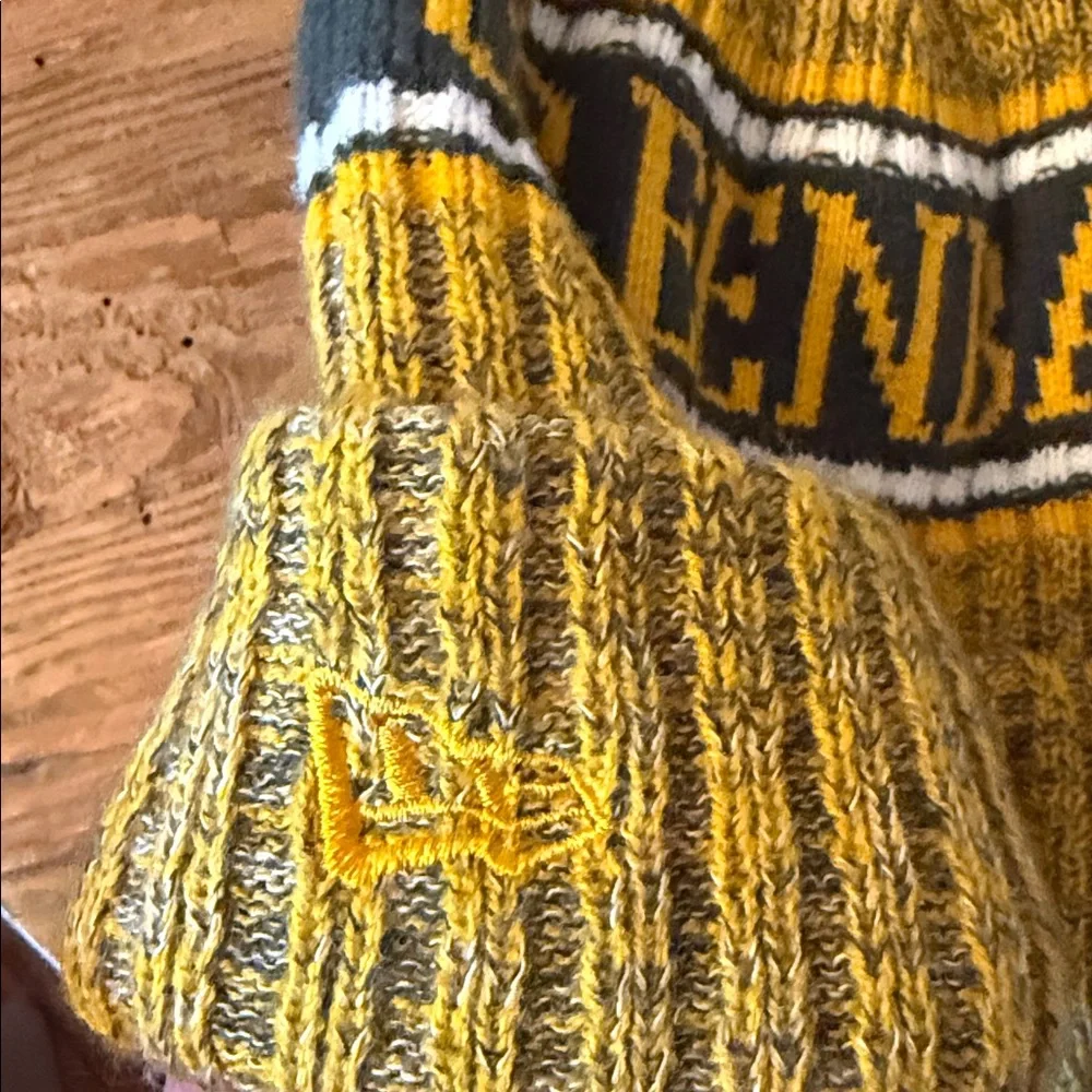 New Era Authentic Packers Green Bay NFL Cold Weather Pom Cuffed Knit Beanie Hat